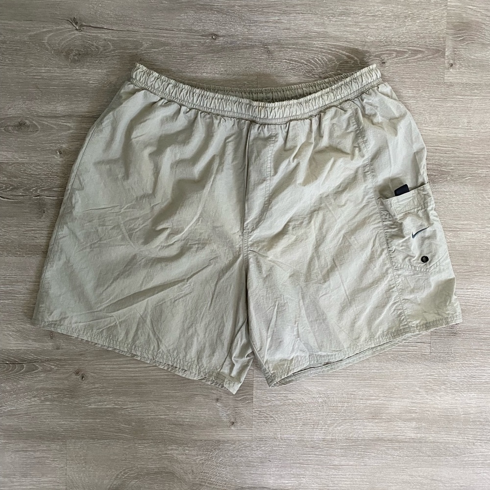 90s Nike Cargo Shorts With Lining